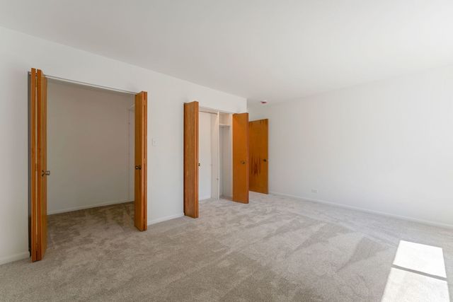 1025 S Fernandez Avenue 1S, Arlington Heights, IL 60005