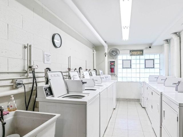 1025 S Fernandez Avenue 1S, Arlington Heights, IL 60005