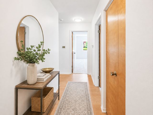 1025 S Fernandez Avenue 1S, Arlington Heights, IL 60005