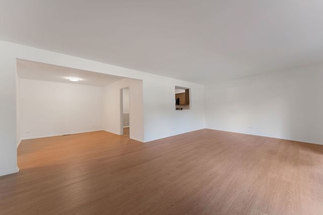 1025 S Fernandez Avenue 1S, Arlington Heights, IL 60005