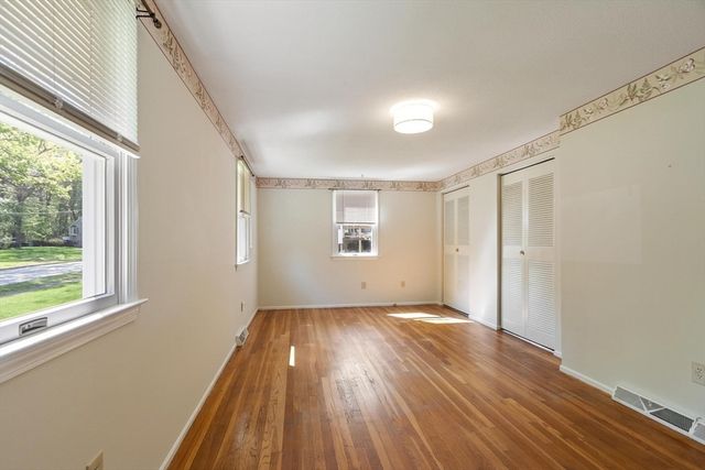 24 Meadowview Rd, Georgetown, MA 01833