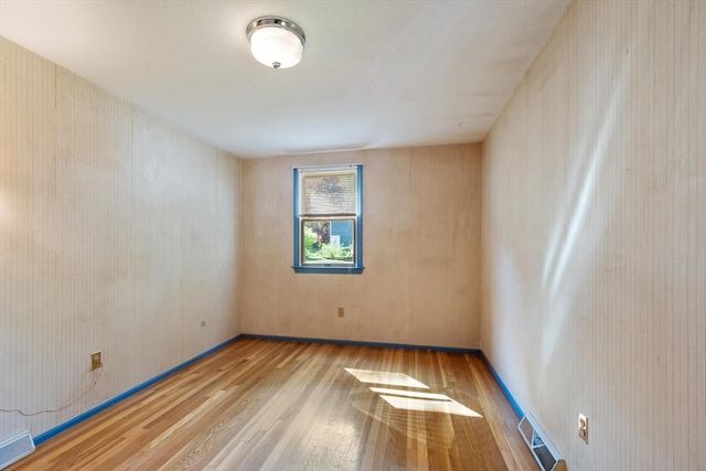 24 Meadowview Rd, Georgetown, MA 01833