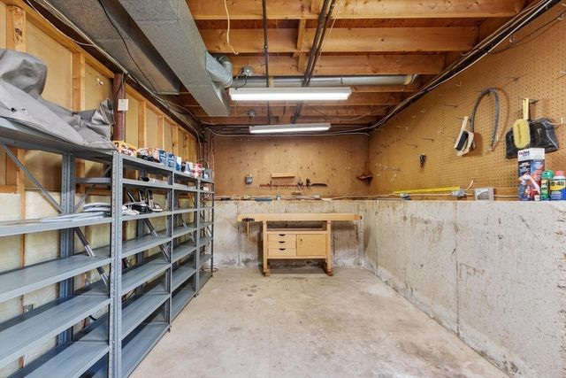 24 Meadowview Rd, Georgetown, MA 01833