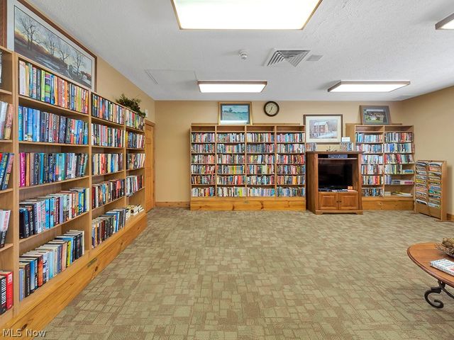 2148 Southampton Lane, Avon, OH 44011