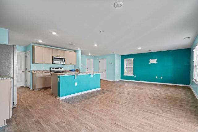 6615 Colonial Dr., Myrtle Beach, SC 29572