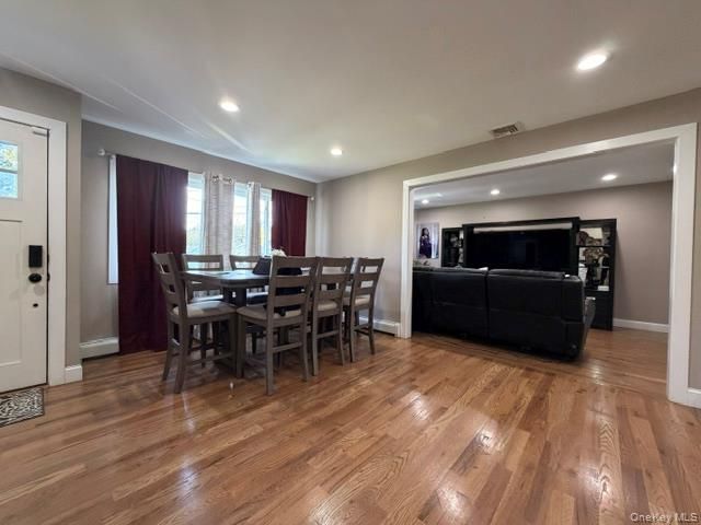8 Mayflower Court, Brentwood, NY 11717