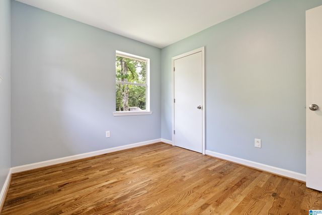 2121 WHITE WAY, Hoover, AL 35226