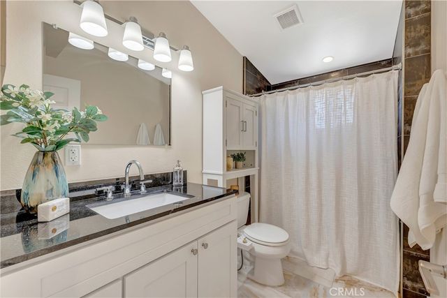2136 Parsons, Costa Mesa, CA 92627