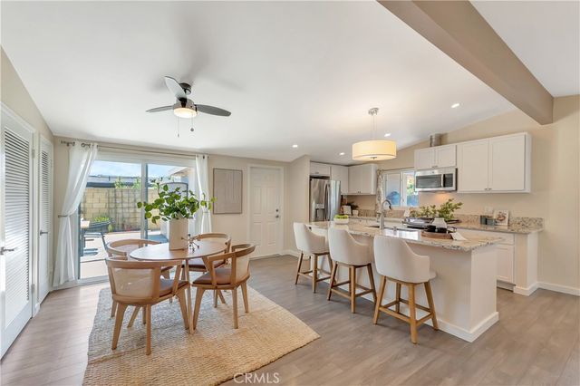 2136 Parsons, Costa Mesa, CA 92627