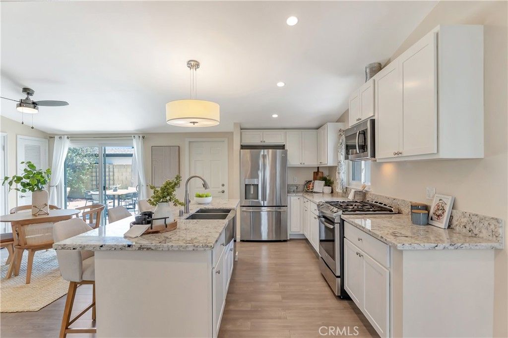 Image 3 of property listing at 2136 Parsons, Costa Mesa, CA 92627