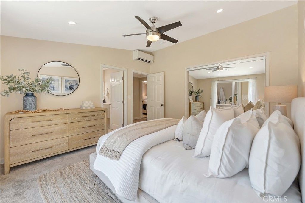 Image 8 of property listing at 2136 Parsons, Costa Mesa, CA 92627