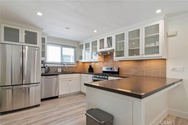 24136 Kittridge, West Hills, CA 91307