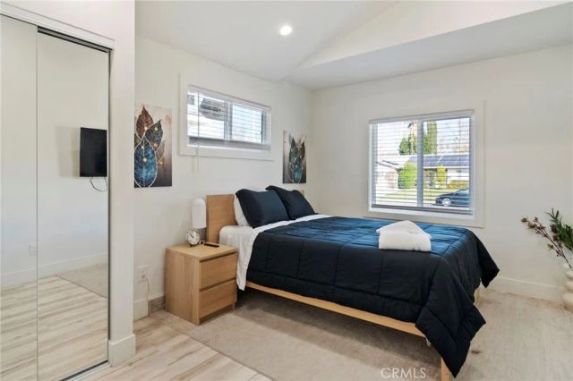 24136 Kittridge, West Hills, CA 91307