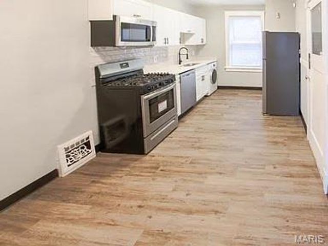 2901 Nebraska Avenue, St Louis, MO 63118