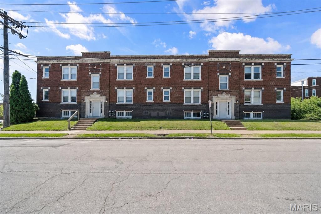 2901 Nebraska Avenue, St Louis, MO 63118