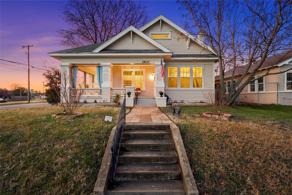 1800 Algonquin Street, Waco, TX 76707