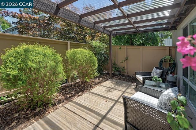 1149 Singingwood Ct 2, Walnut Creek, CA 94595