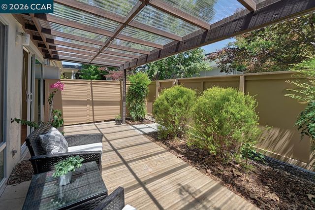 1149 Singingwood Ct 2, Walnut Creek, CA 94595