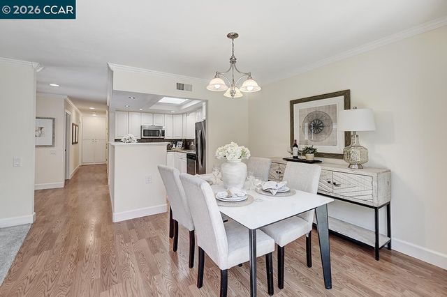 1149 Singingwood Ct 2, Walnut Creek, CA 94595
