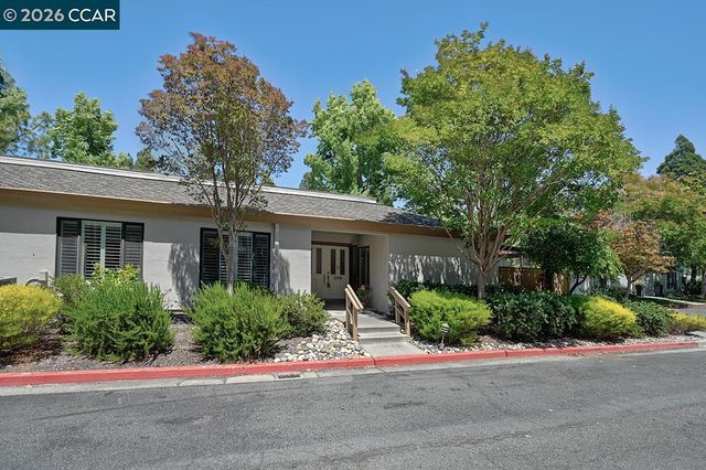 1149 Singingwood Ct 2, Walnut Creek, CA 94595