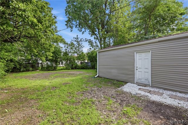 1070 Highland Avenue, Tonawanda, NY 14223