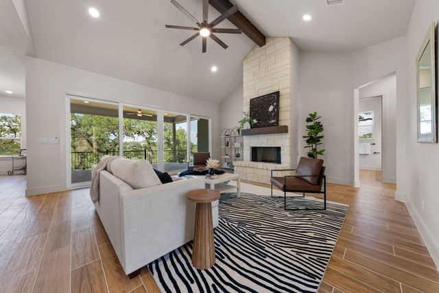 375 Shady HOLW, New Braunfels, TX 78132
