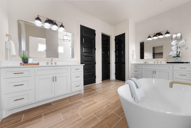 375 Shady HOLW, New Braunfels, TX 78132