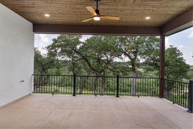 375 Shady HOLW, New Braunfels, TX 78132