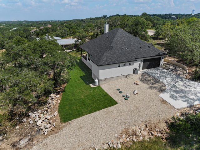 375 Shady HOLW, New Braunfels, TX 78132