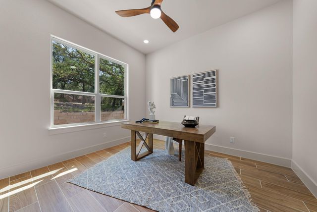 375 Shady HOLW, New Braunfels, TX 78132