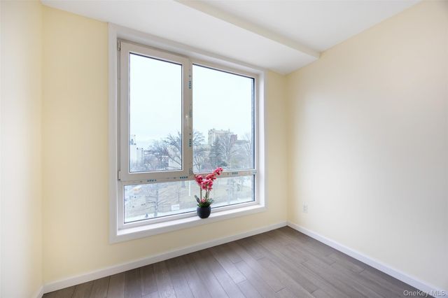 138-12 Northern Boulevard 6F, Flushing, NY 11354