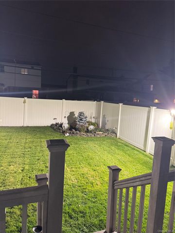 2082 Renfrew Avenue, Elmont, NY 11003