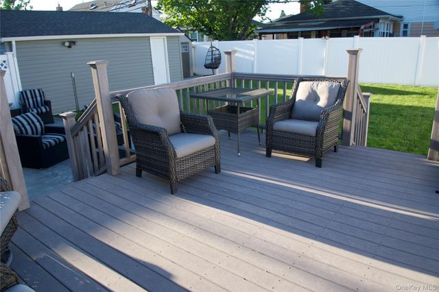 2082 Renfrew Avenue, Elmont, NY 11003