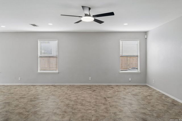 8927 Interlachen, Selma, TX 78154