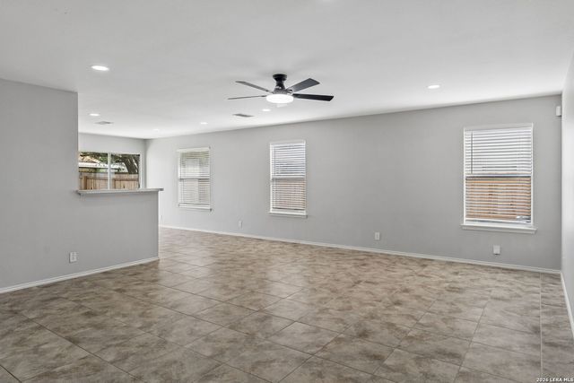 8927 Interlachen, Selma, TX 78154