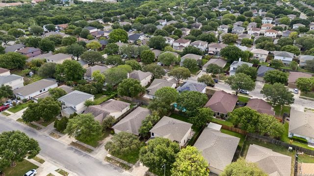 8927 Interlachen, Selma, TX 78154