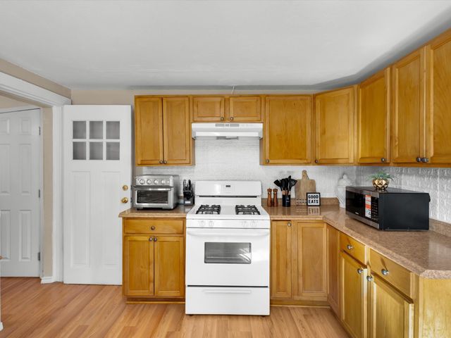 1103 Commerce Street W, Honey Grove, TX 75446