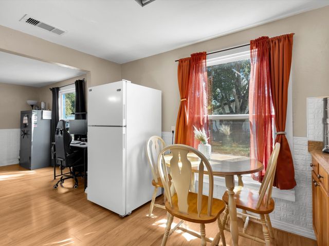 1103 Commerce Street W, Honey Grove, TX 75446