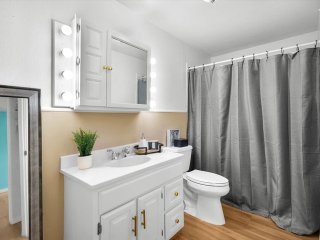 1103 Commerce Street W, Honey Grove, TX 75446