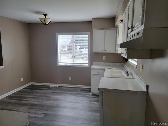 21828 Rausch Avenue, Eastpointe, MI 48021