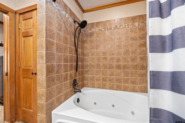 357 Swannerland Dr, Scroggins, TX 75480