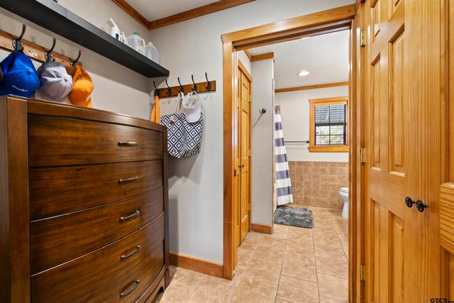 357 Swannerland Dr, Scroggins, TX 75480