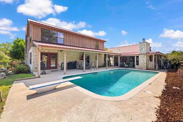 357 Swannerland Dr, Scroggins, TX 75480