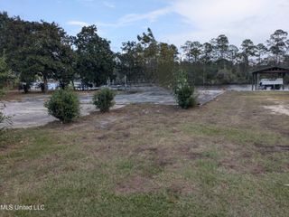 15110 Chickasaw Road, Kiln, MS 39556