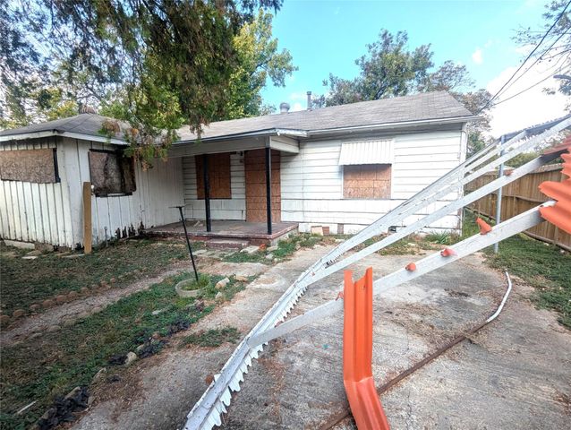 3223 Retta, 3222 Florida St Street, Houston, TX 77026