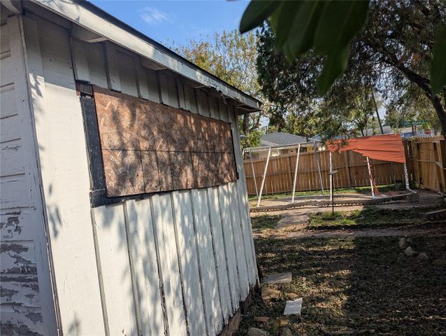 3223 Retta, 3222 Florida St Street, Houston, TX 77026