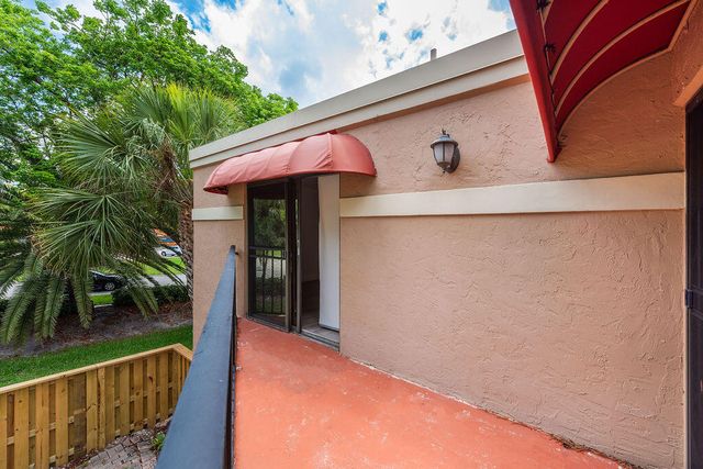8050 Severn Drive C, Boca Raton, FL 33433
