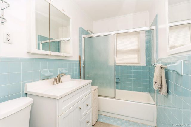 108 Hempstead Avenue, Lynbrook, NY 11563