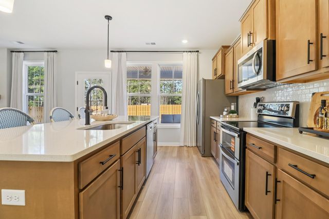 8066 Smooth Whiskey Circle, New Ellenton, SC 29809