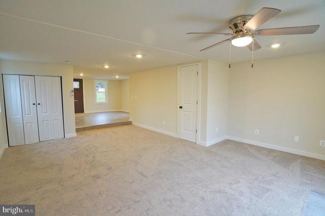 328 HIGH ST, Orrtanna, PA 17353